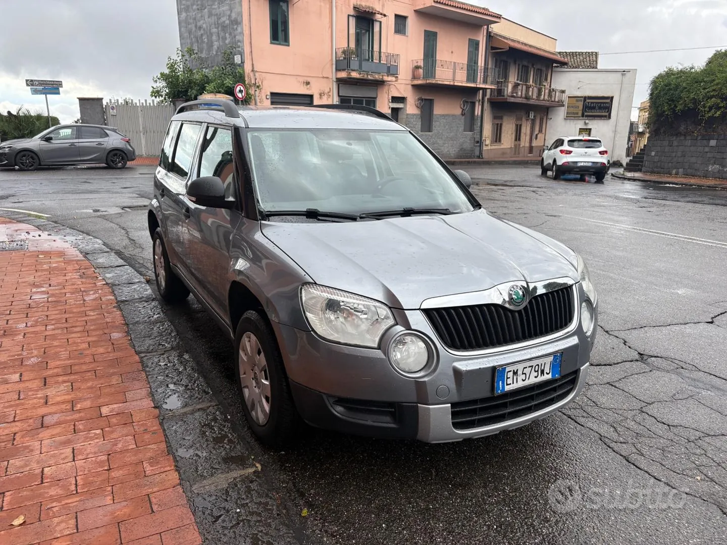 Skoda Yeti 2012 photo 3