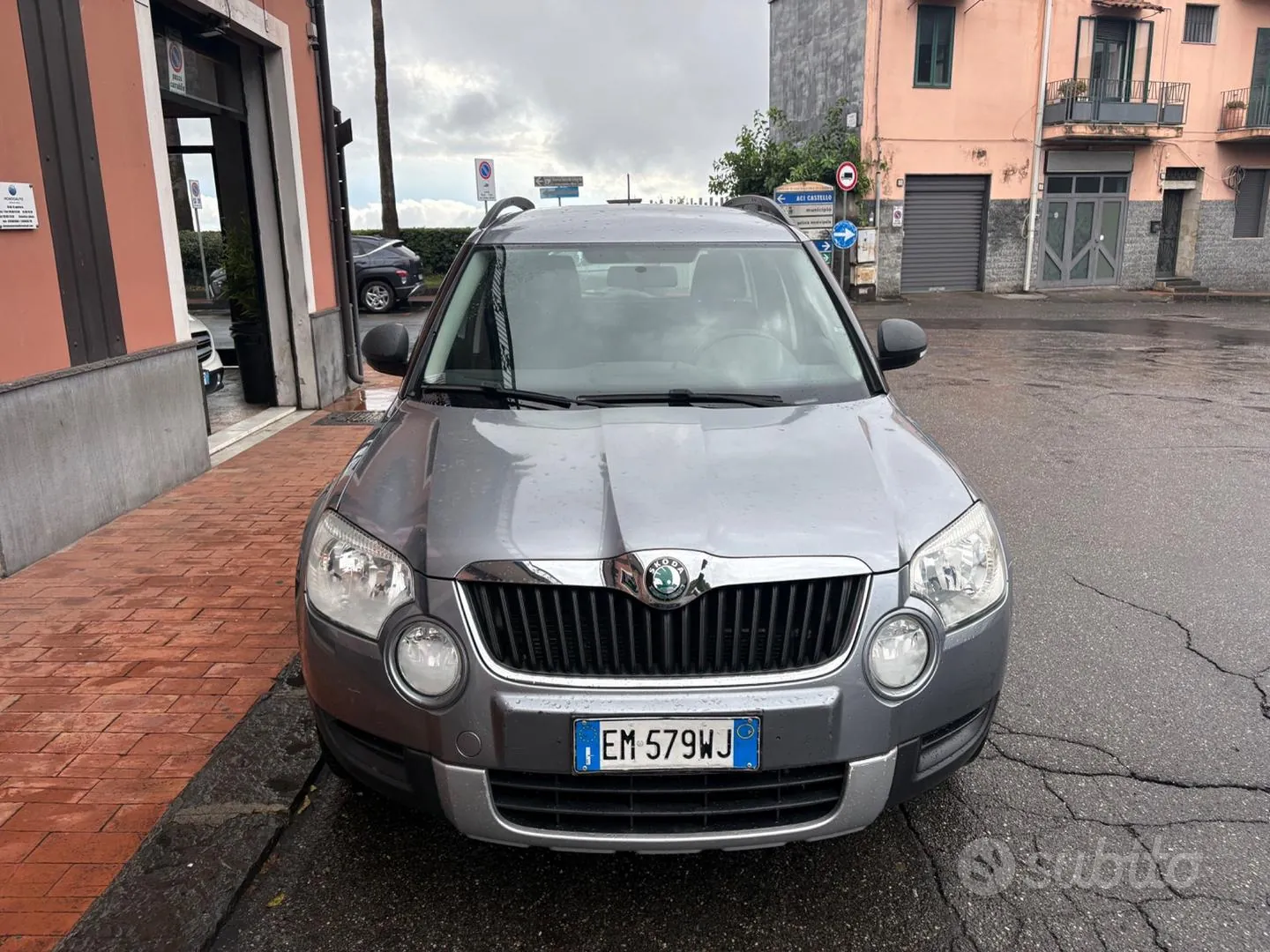 Skoda Yeti 2012 photo 2