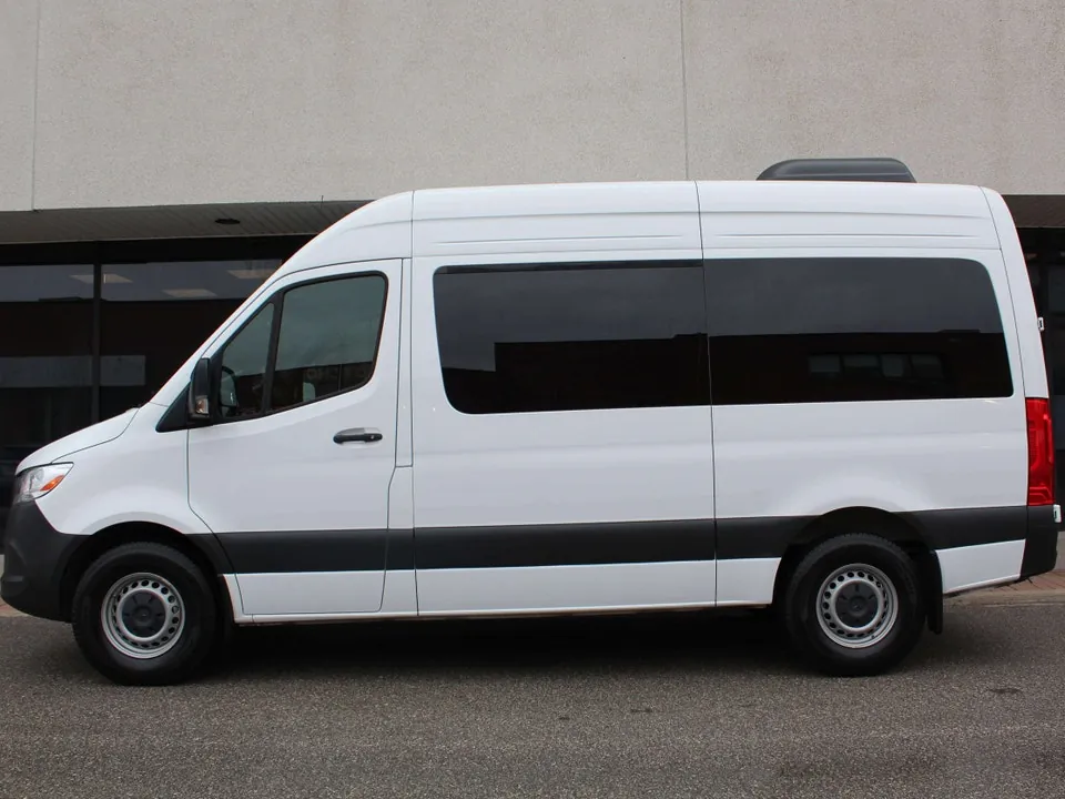 Mercedes-Benz Sprinter 2025 photo 5