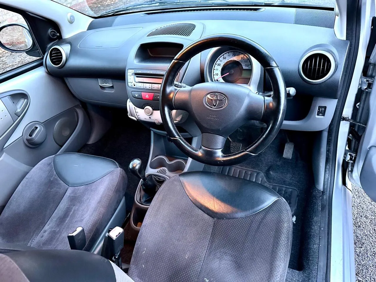 Toyota Aygo 2009 photo 2