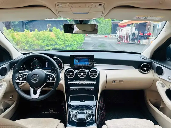 Mercedes-Benz C-Class 2020 photo 4