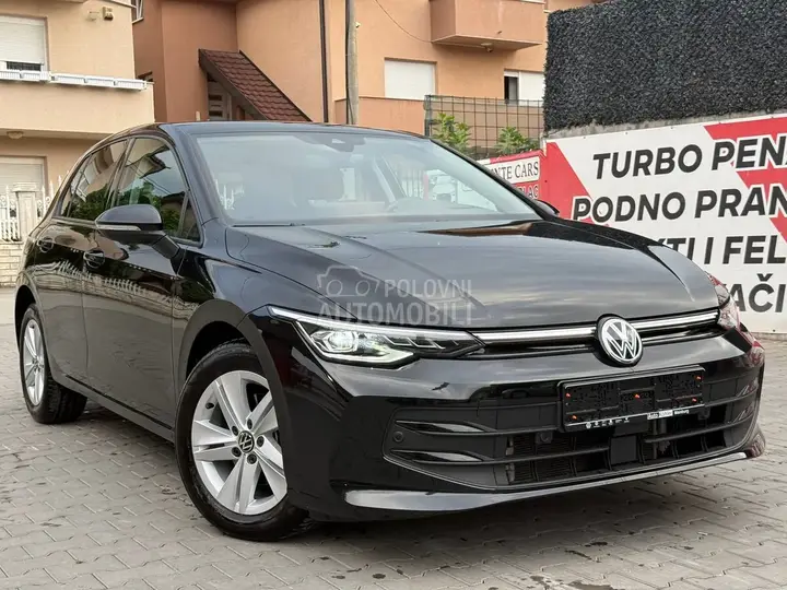 Volkswagen Golf 8