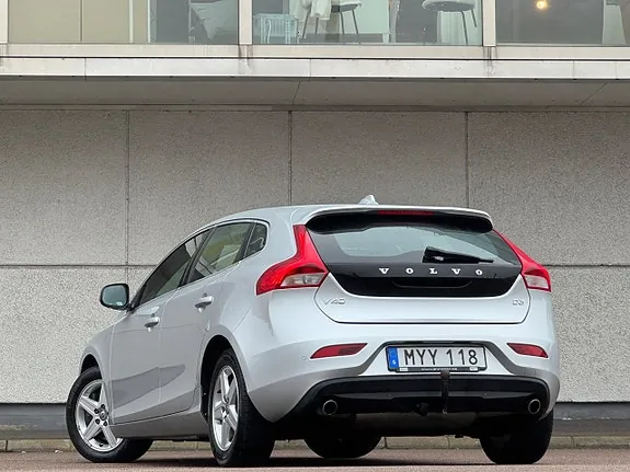 Volvo V40 2016 photo 2