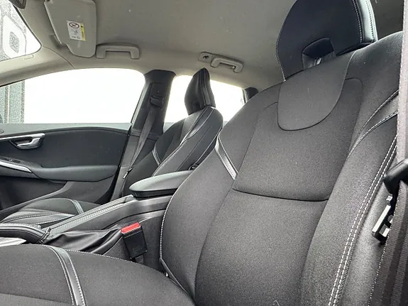 Volvo V40 2016 photo 3