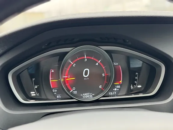 Volvo V40 2016 photo 5