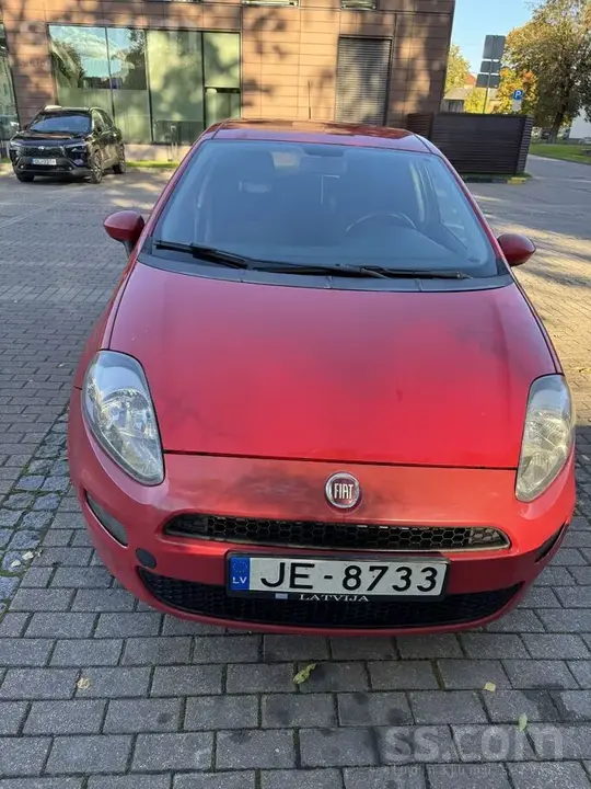Fiat Punto 2013 photo 4
