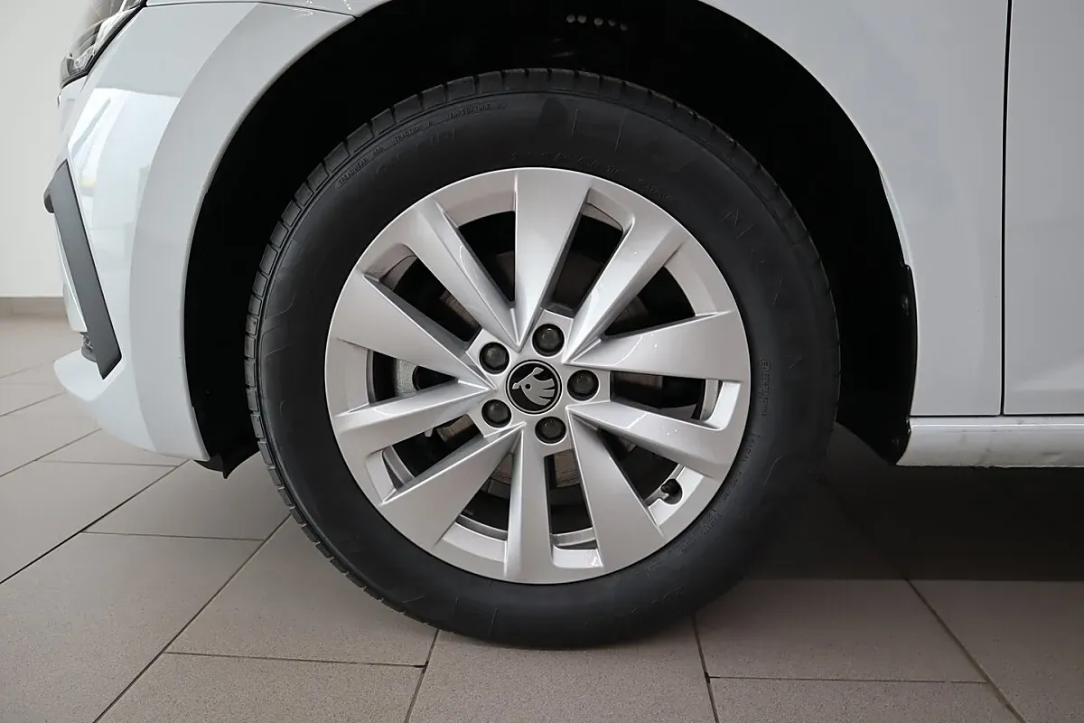 Skoda Scala 2026 photo 3
