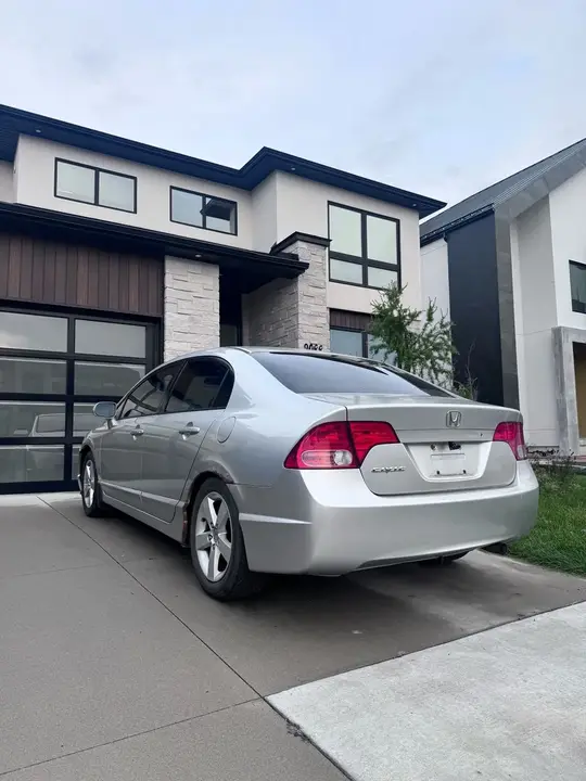 Honda Civic 2006 photo 2