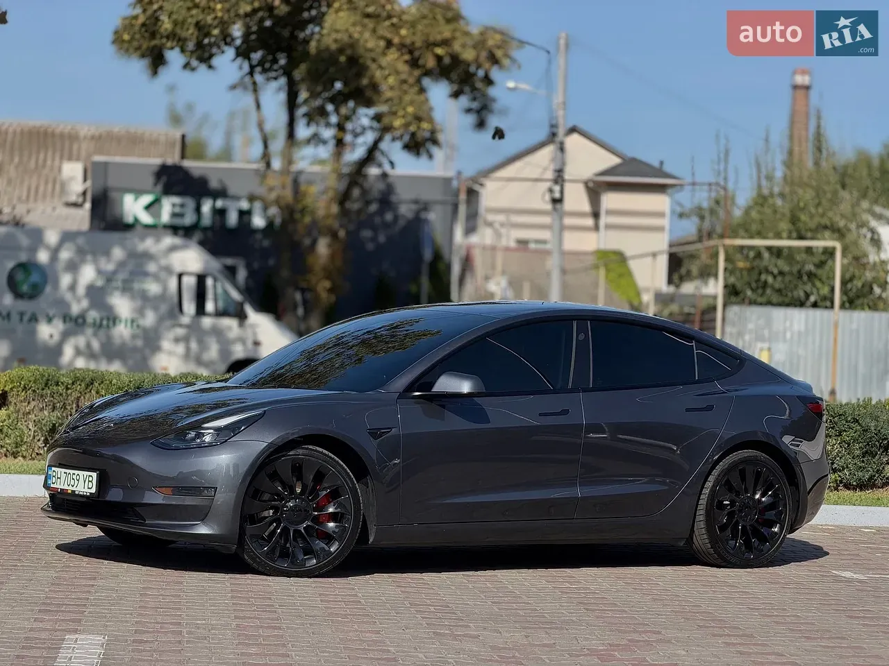 Tesla Model 3 2023 photo 3