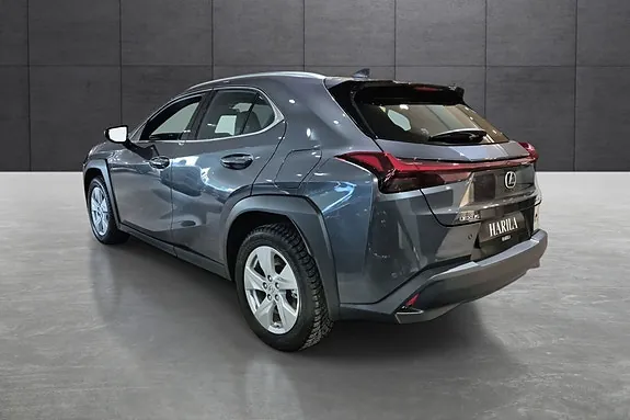 Lexus Ux300E 2023 photo 3