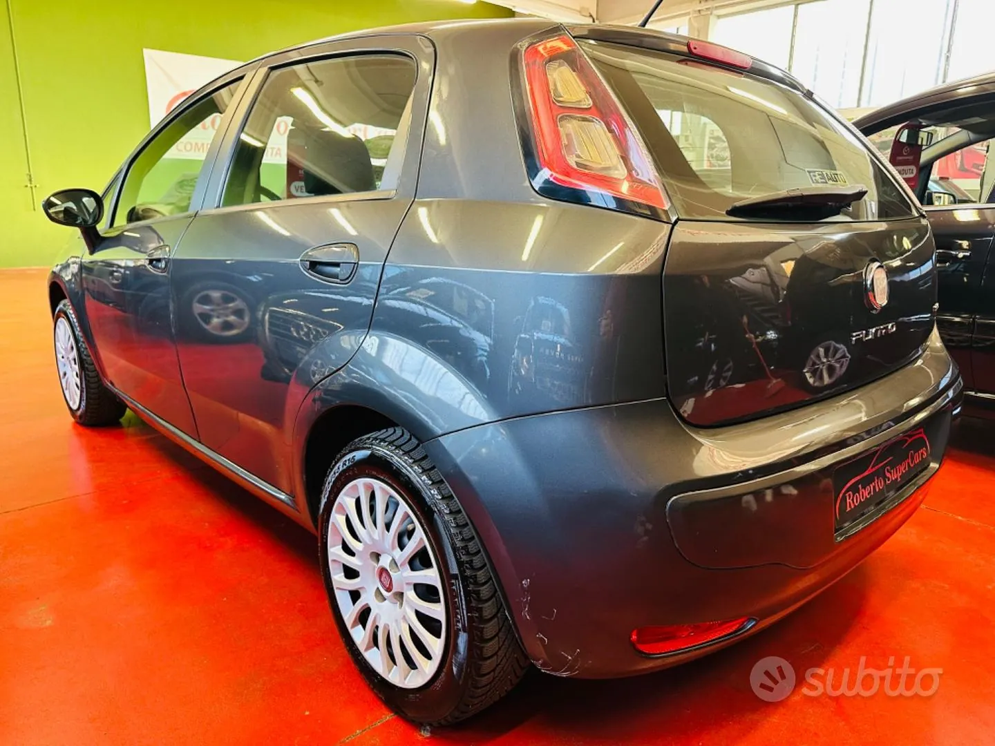 Fiat Punto Evo 2011 photo 2