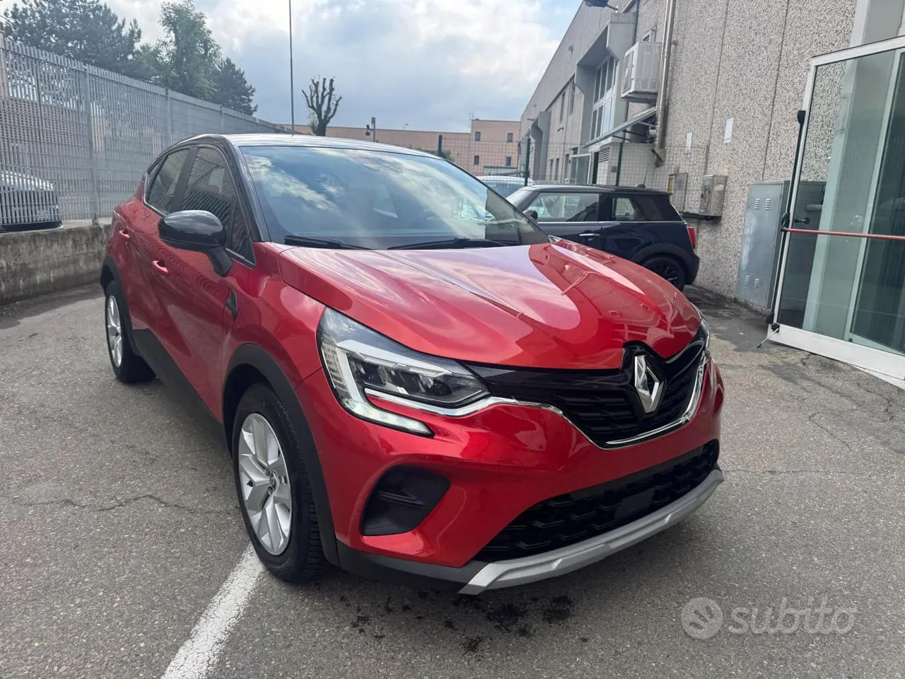 Renault Captur 2022 photo 2