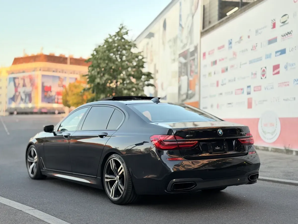 BMW 7 Series 2017 photo 3