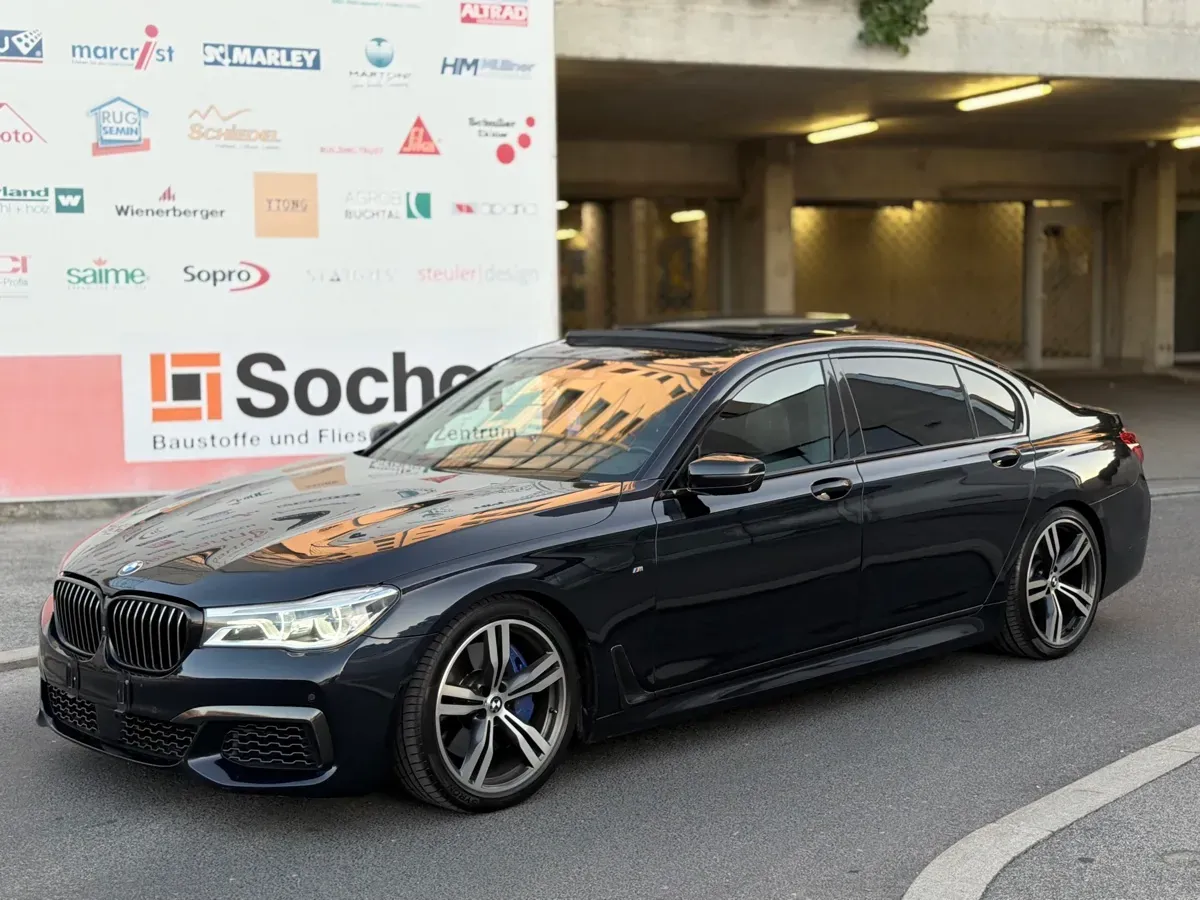 BMW 7 Series 2017 photo 2