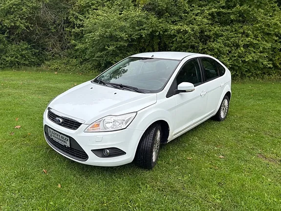 Ford Focus 2010 photo 2
