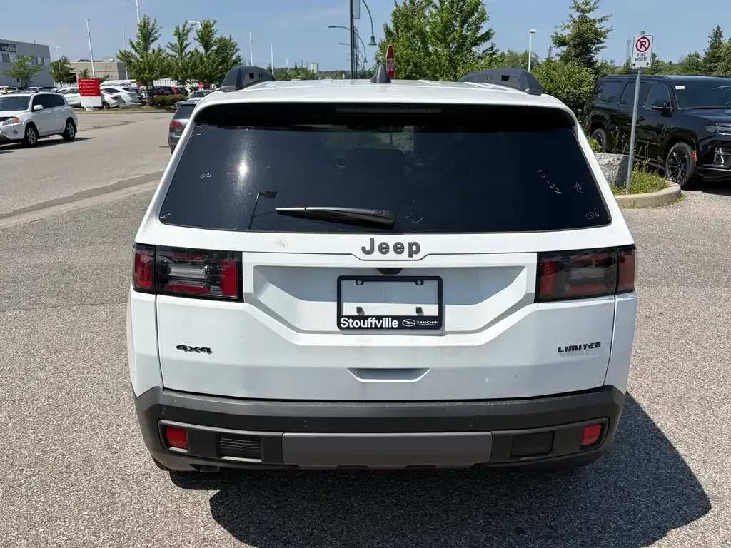 Jeep Cherokee 2026 photo 4