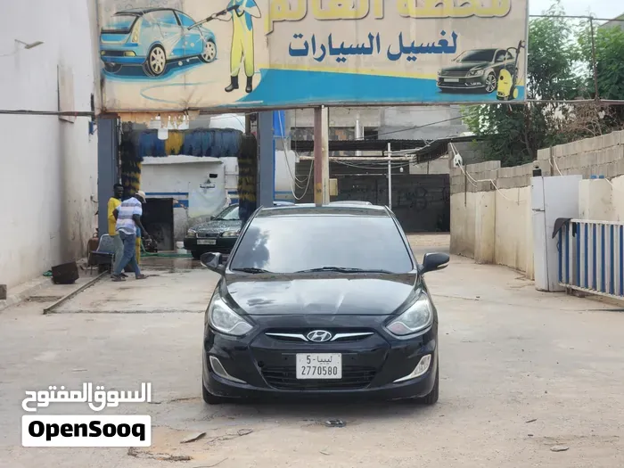 Hyundai Accent 2013 photo 4