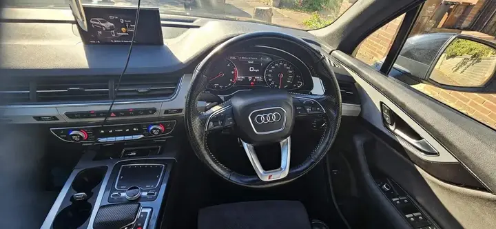 Audi Q7 2017 photo 3