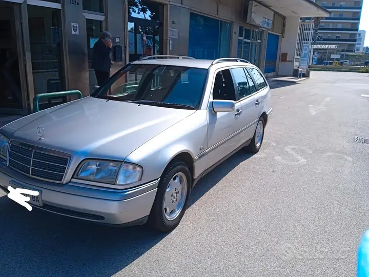Mercedes-Benz C200 1997 photo 3