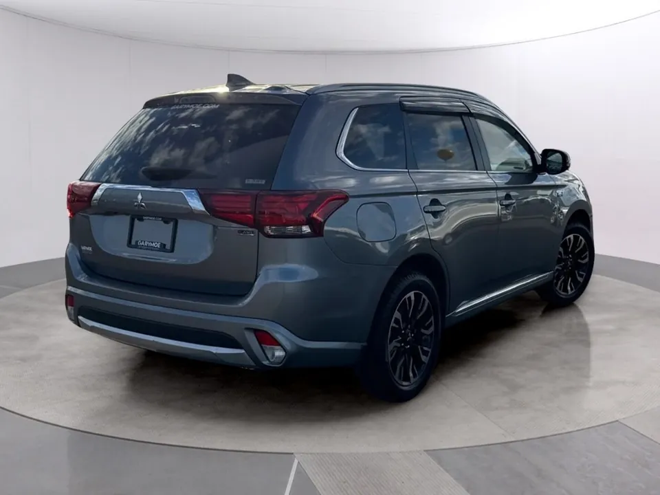 Mitsubishi Outlander 2018 photo 3