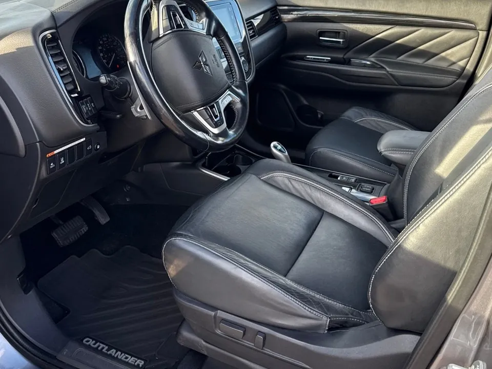 Mitsubishi Outlander 2018 photo 5