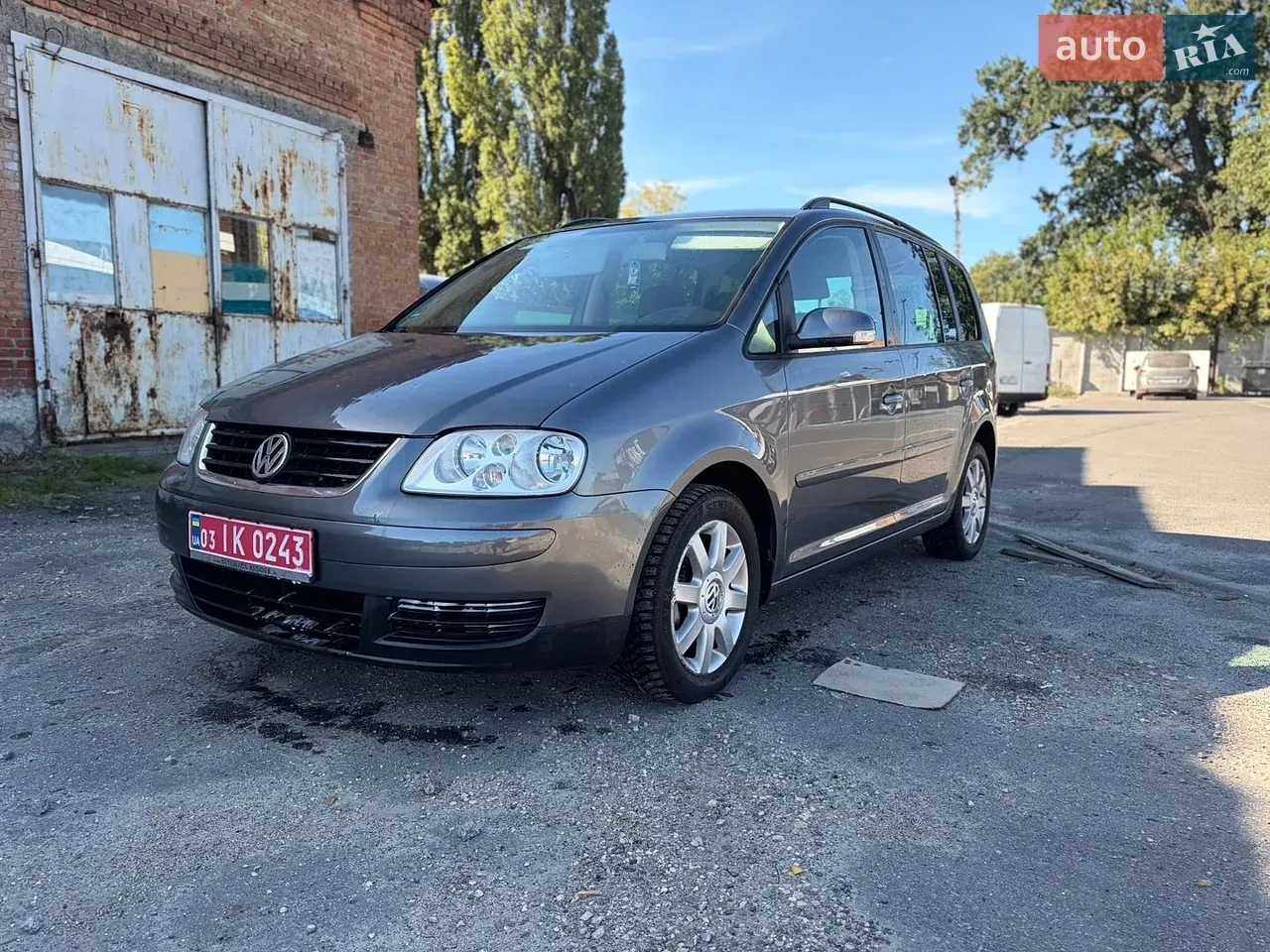 Volkswagen Touran 2006 photo 4