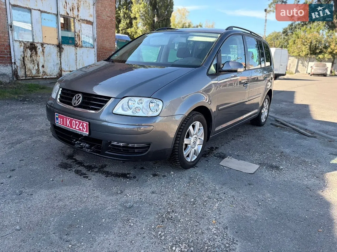 Volkswagen Touran 2006 photo 3