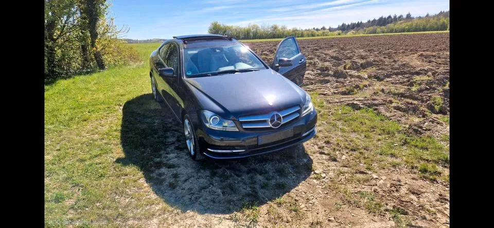 Mercedes-Benz W204