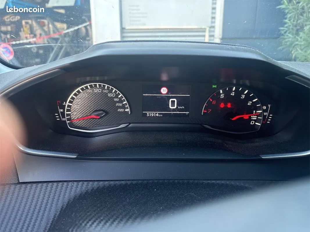 Peugeot 208 2021 photo 4
