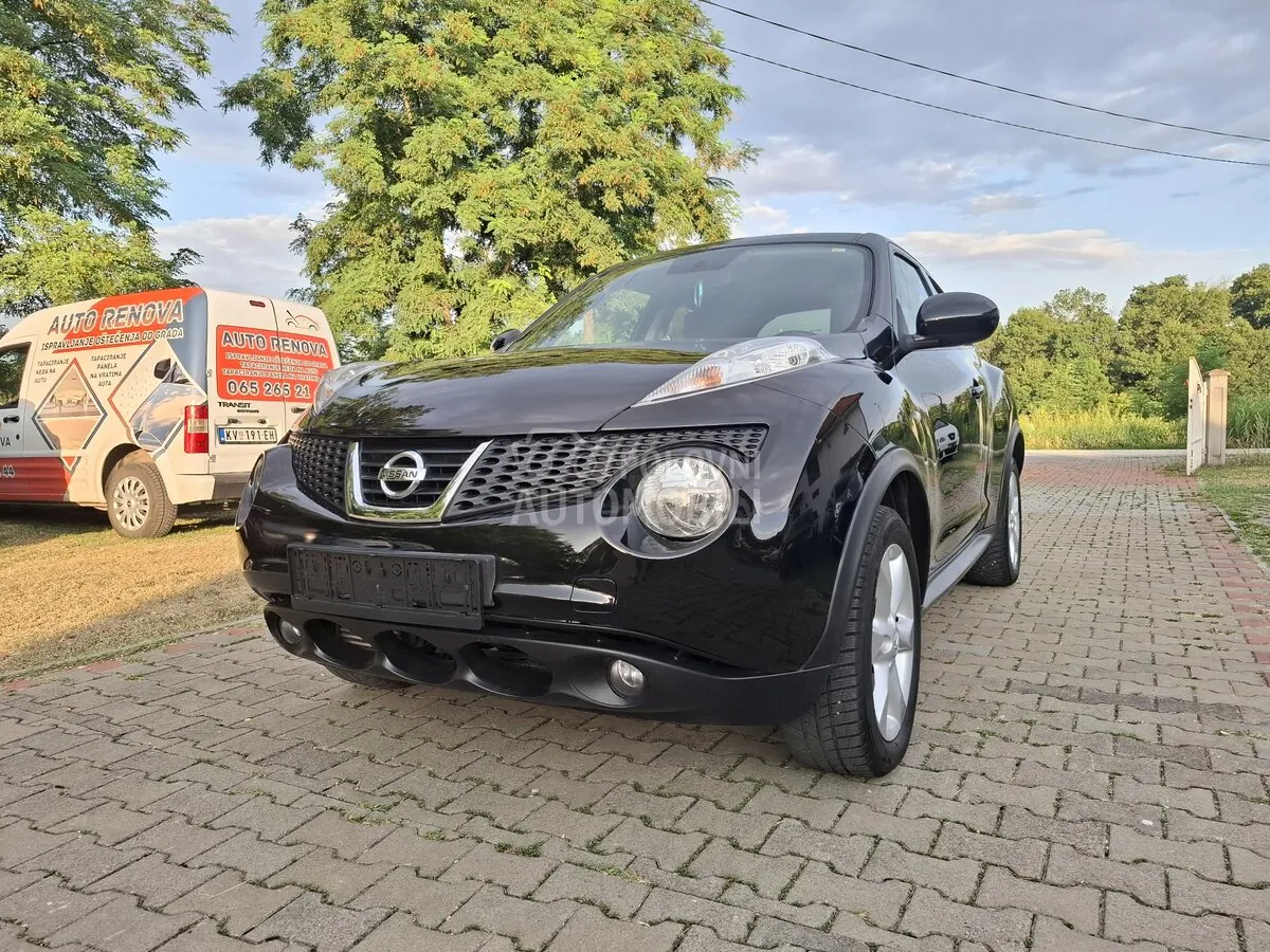 Nissan Juke 2013 photo 2