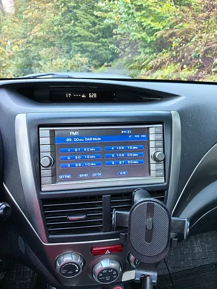 Subaru Forester 2010 photo 3