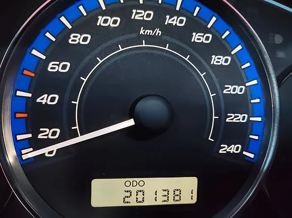 Subaru Forester 2010 photo 2