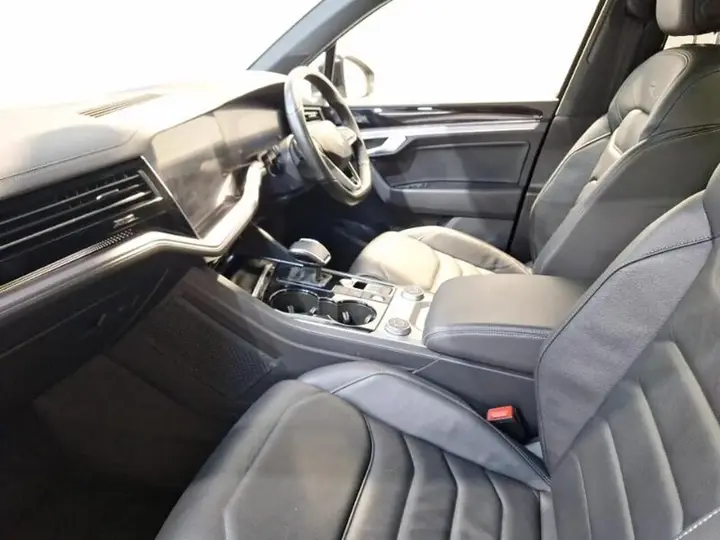 Volkswagen Touareg 2023 photo 5
