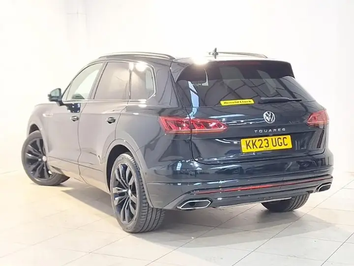 Volkswagen Touareg 2023 photo 2