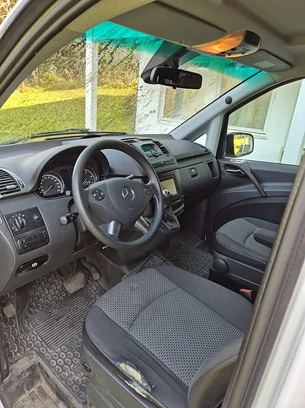 Mercedes-Benz Vito 113 2013 photo 2