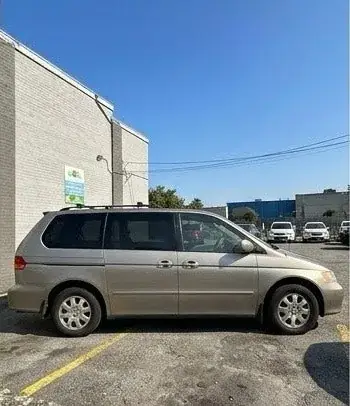 Honda Odyssey 2004 photo 4