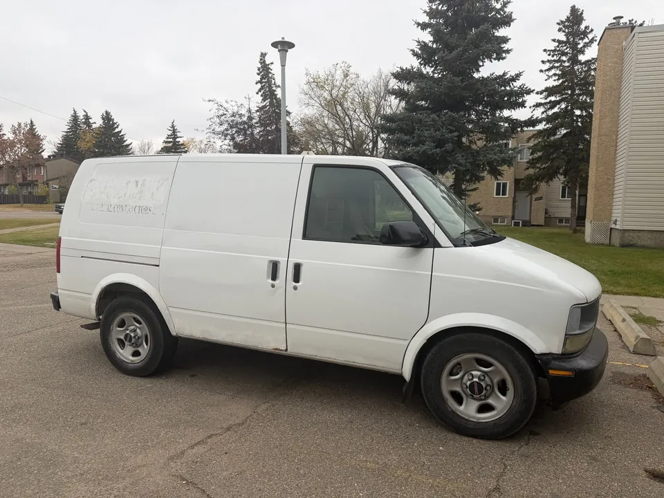 GMC Safari 2005 photo 4