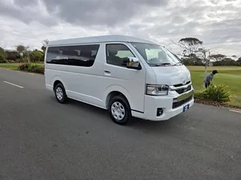 Toyota Hiace 2026 photo 2