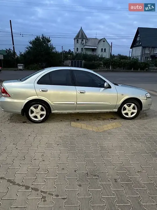 Nissan Almera 2006 photo 3
