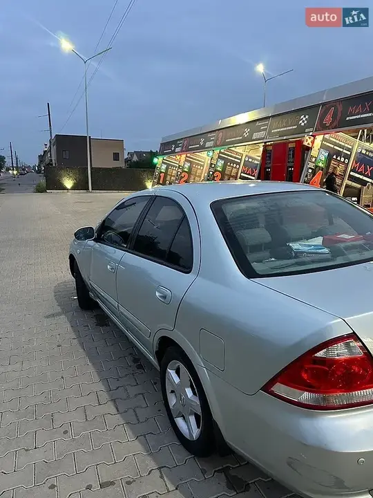 Nissan Almera 2006 photo 4