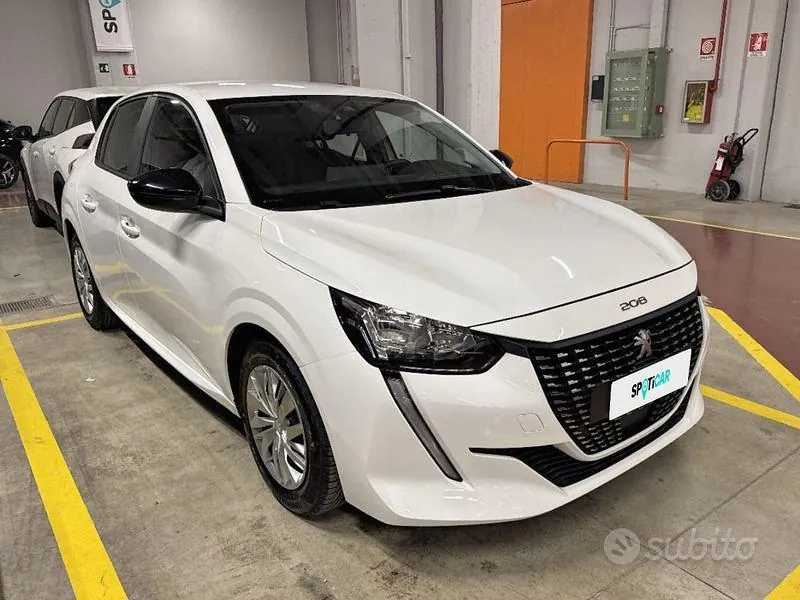 Peugeot 208 2023 photo 5