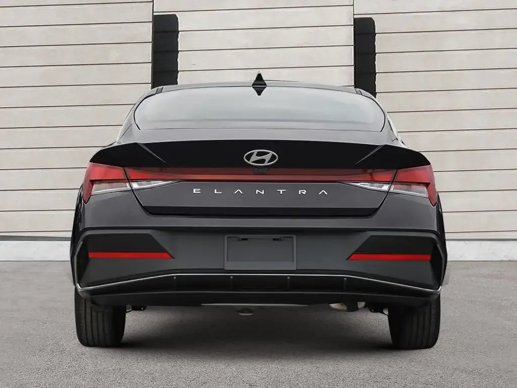 Hyundai Elantra 2026 photo 5