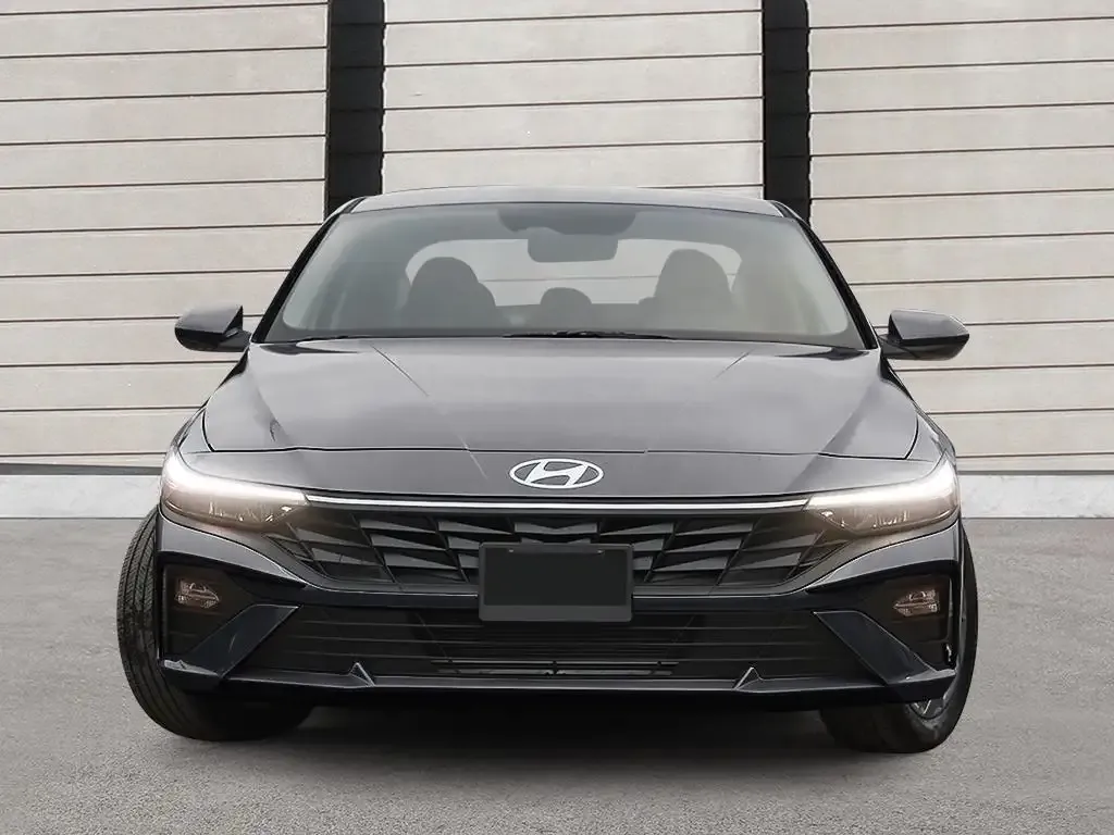 Hyundai Elantra 2026 photo 2