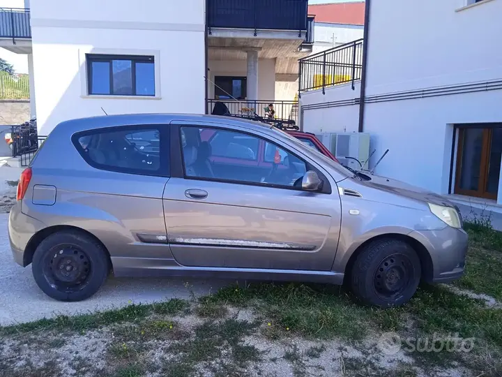 Chevrolet Aveo 2009 photo 3