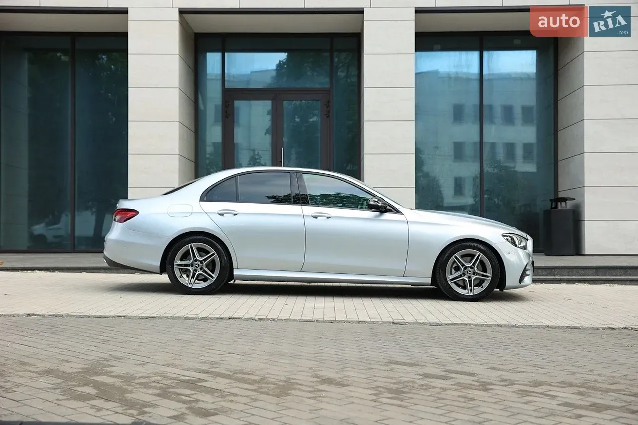 Mercedes-Benz E-Class 2021 photo 5