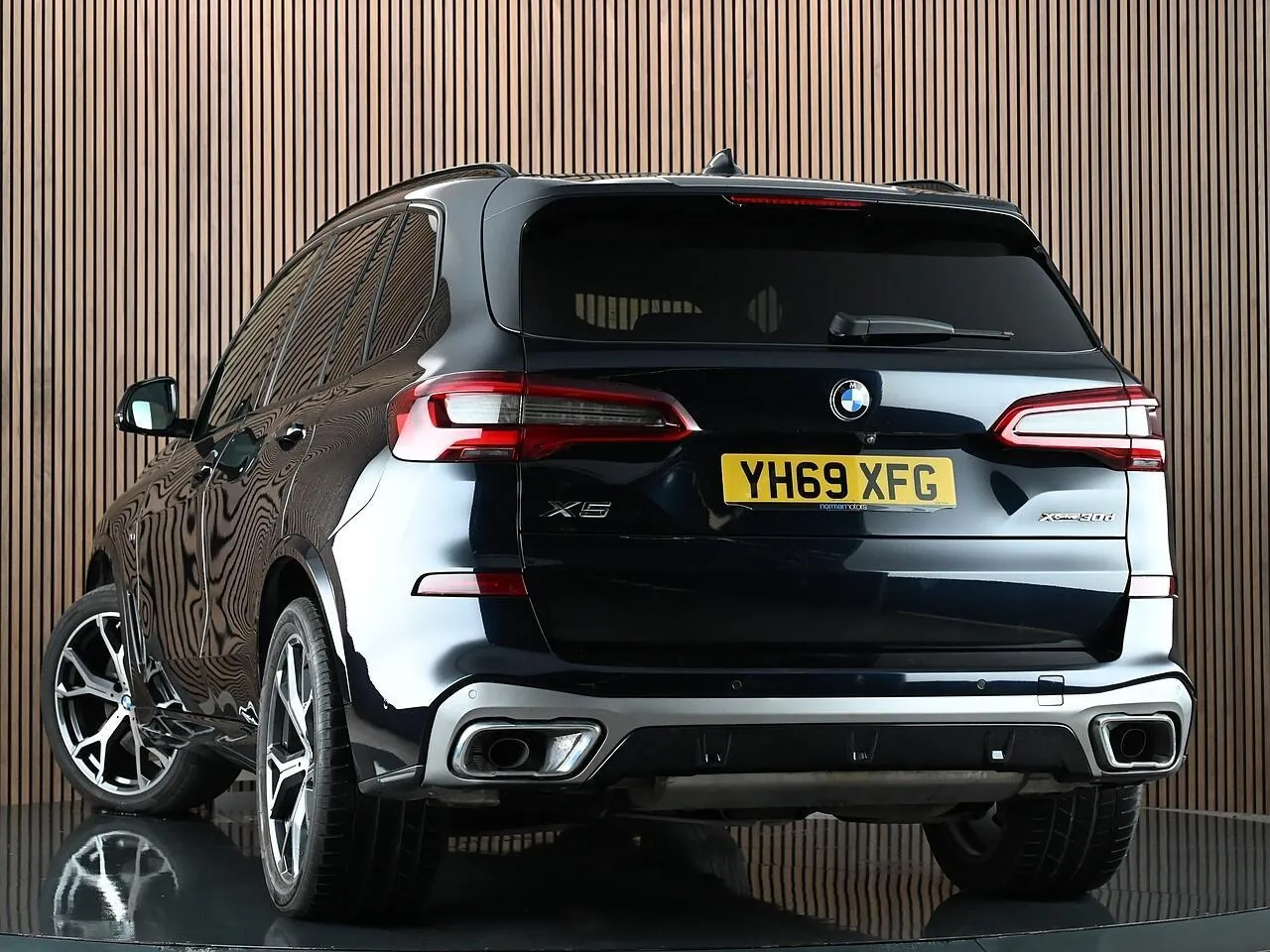 BMW X5 2019 photo 2