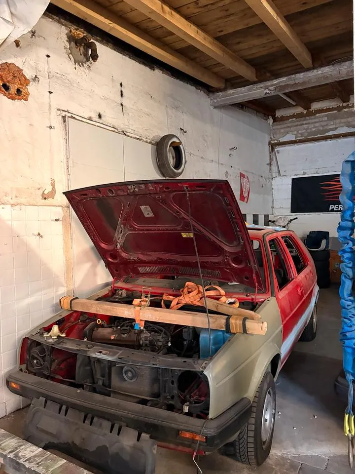 Volkswagen Golf 2