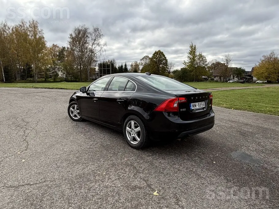 Volvo S60 2010 photo 5