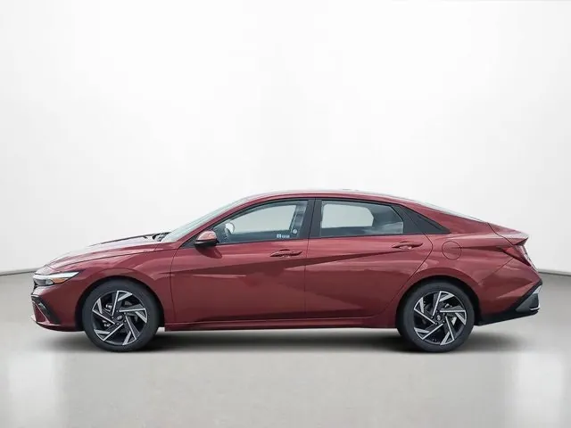 Hyundai Elantra 2025 photo 3