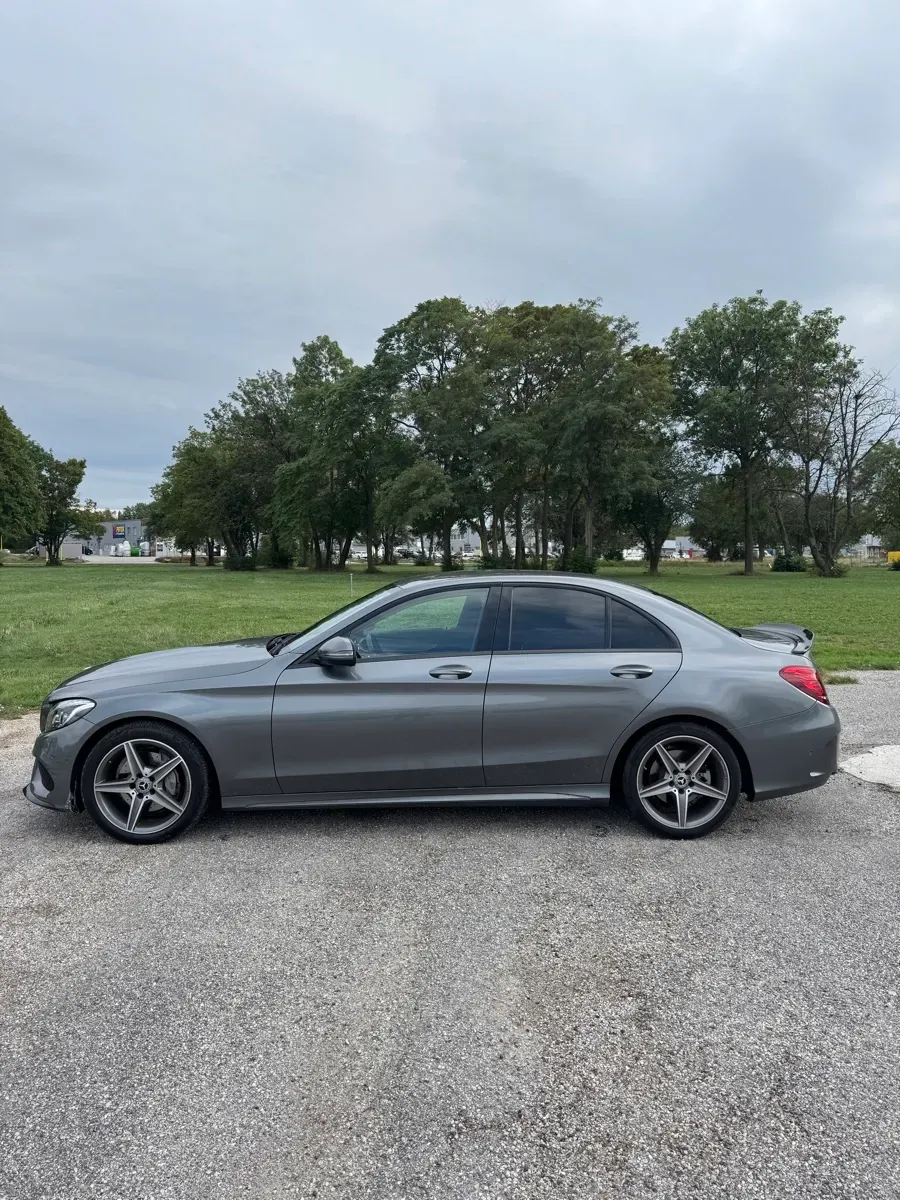 Mercedes-Benz C-Class 2017 photo 2